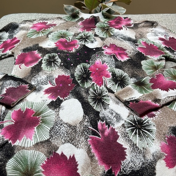 Vintage Beaded Sweater with sequins and beaded detailing - Picture 9 of 17